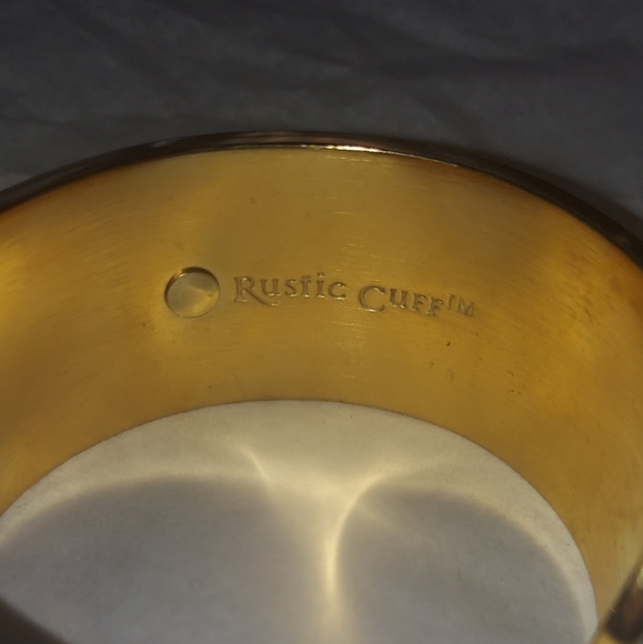 Rustic Cuff Lori Stingray Metallic Silver - Gold Bracelet - Picture 3 of 4